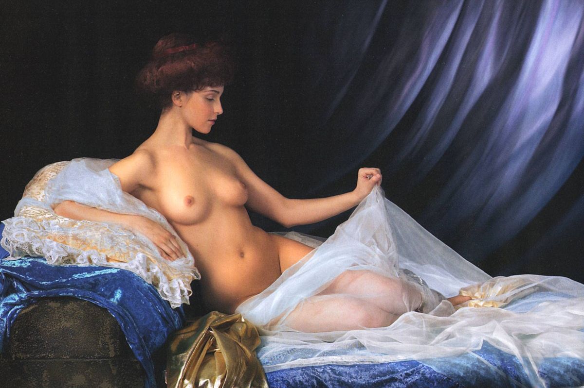 голая и беременная Анна Снаткина на фото под старинную картину