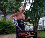 голая женщина на кухне  фото 10